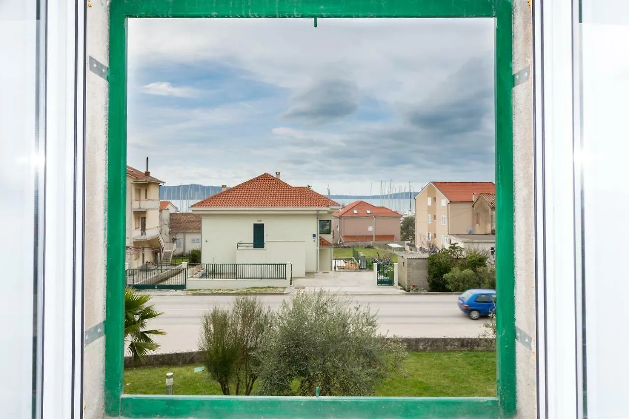 Apartment Park Kastela 0*,  Croatia