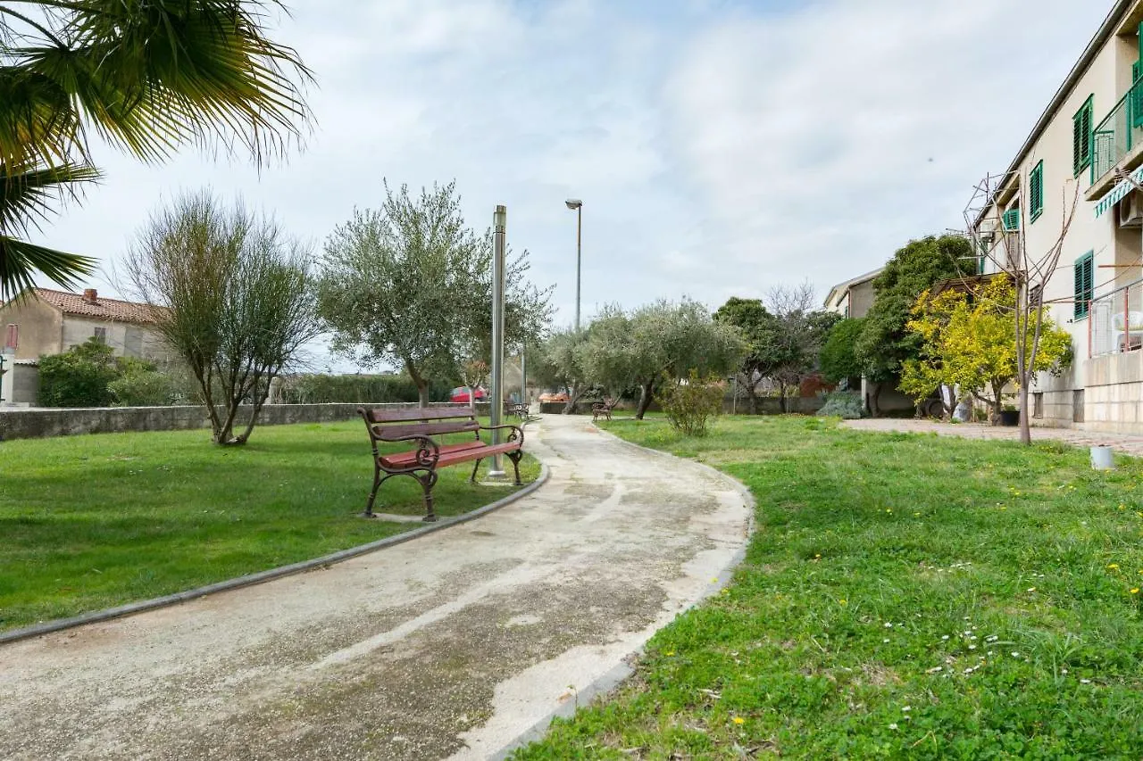 Apartment Park Kastela 0*,
